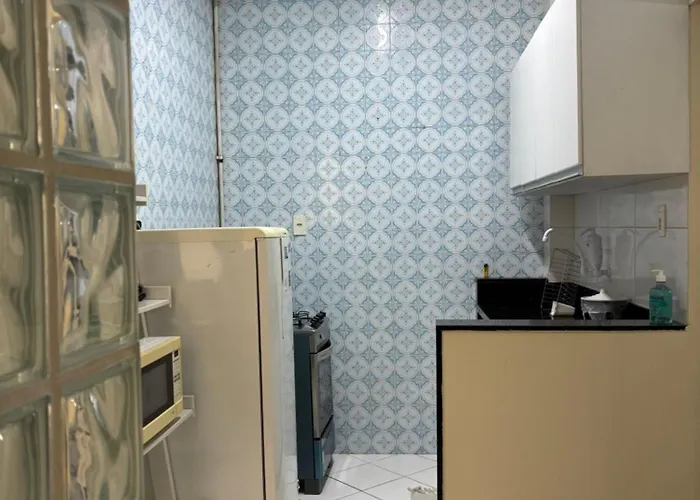 Apartamento Mobiliado Em Copacabana A 100M Da Praia